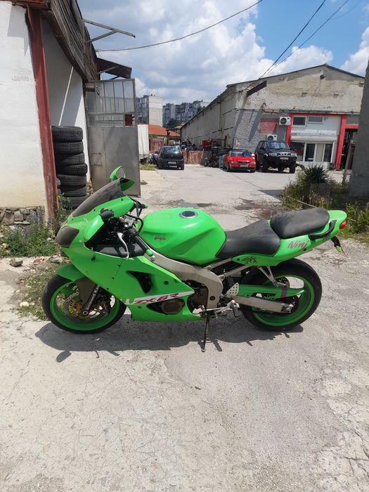 Kawasaki zx6r на части