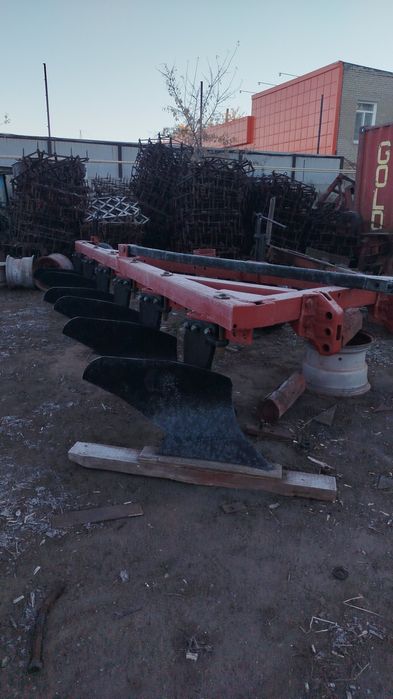 Плуг 4,5,6, 8корпусные