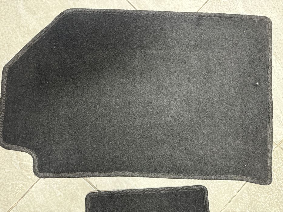 Продам ворсавые полики на Акцент