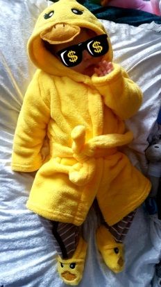 Хавлия за бебе около 12м с пантофки