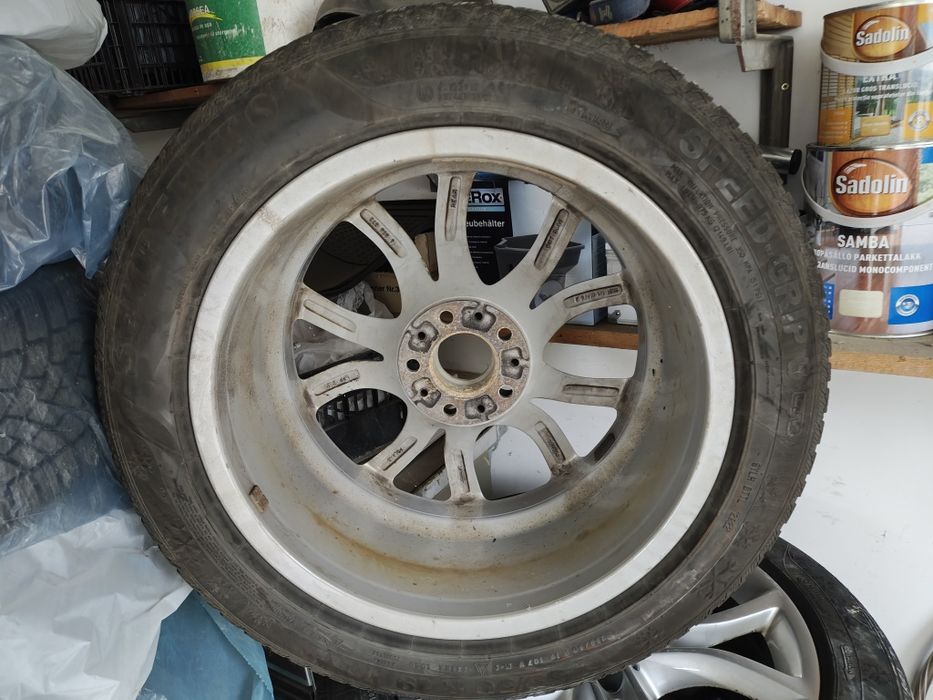 Vând roți /  jante oem BMW pe 19 cu anvelope iarna Semperit la bucata