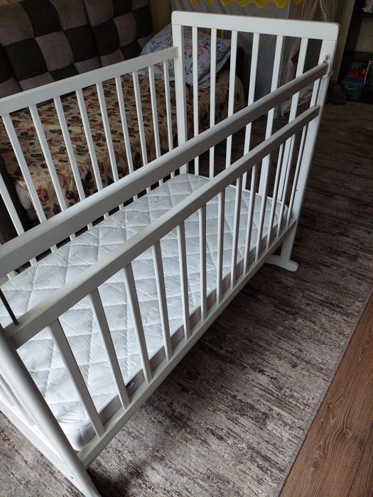 Продам детский манеж.