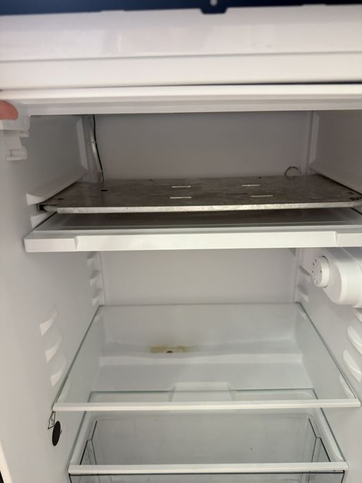 Хладилник   Sharp