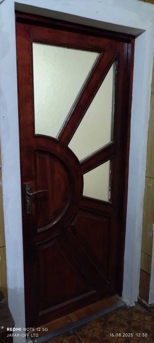 Иккита сосна эшик сотилади/ продаются две двери из сосны