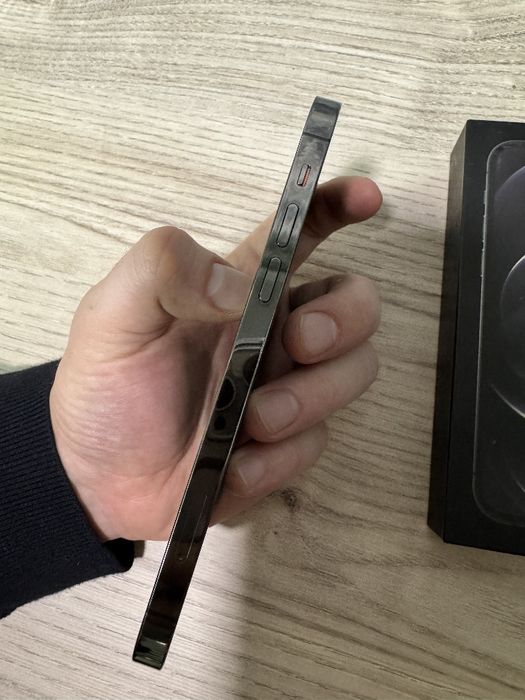 iPhone 12 Pro (128ГБ) space black