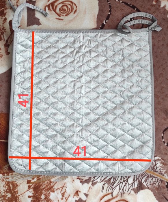 Накидки на стулья