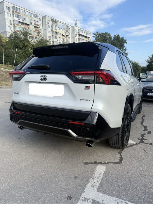 Тойота Рав 4 2025г. Plug-in хибрид 306кс.18х.км 18,1kWh до 90км с едно Зареждане