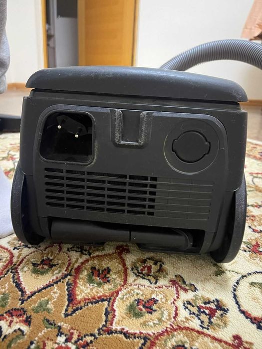 Самсунг пылесос в рабочем состоянии