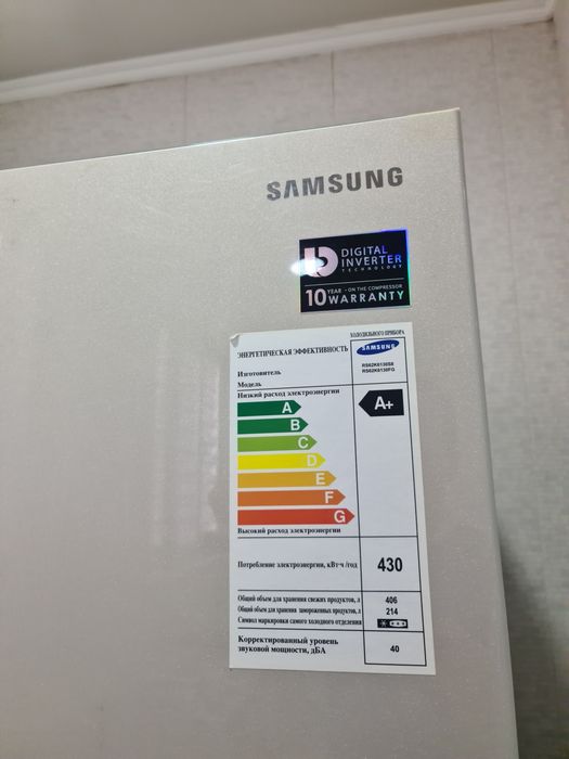 Продается Холодильник SAMSUNG RS 62 K6130FG