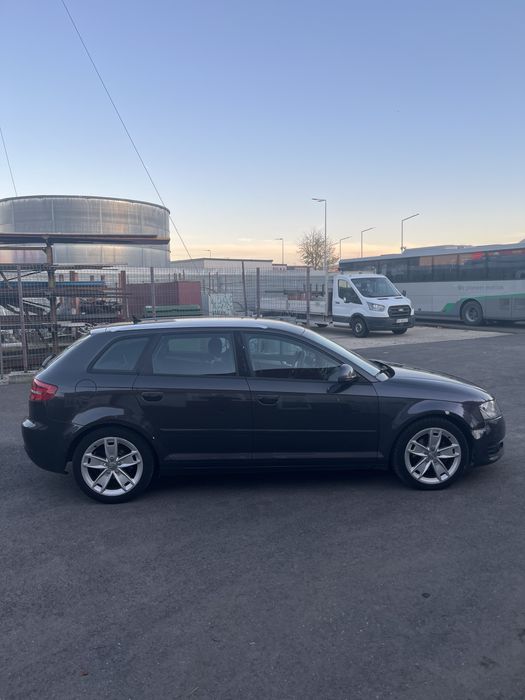 AUDI A3 Sportback 2010 — imagine 2
