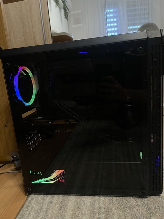 Vand carcasa pentru pc segotep