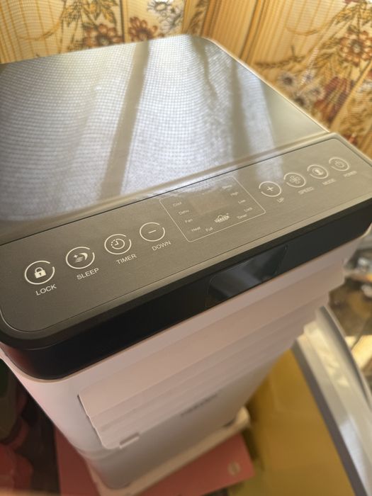 Uaaken mobilniy kondisioner sotiladi yangi
