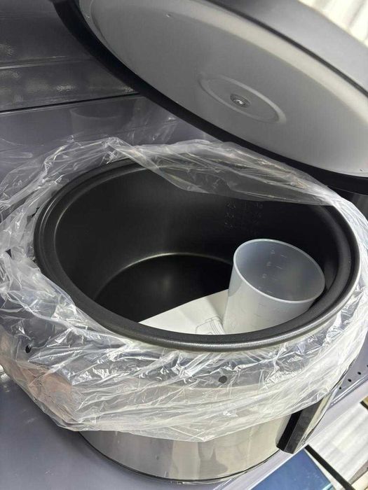 Рисоварка Профессиональная на 5,6л