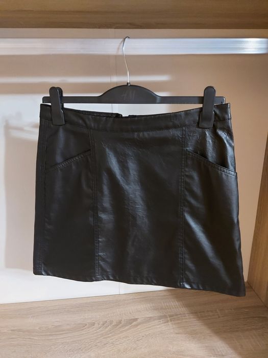 Зимна кожена пола