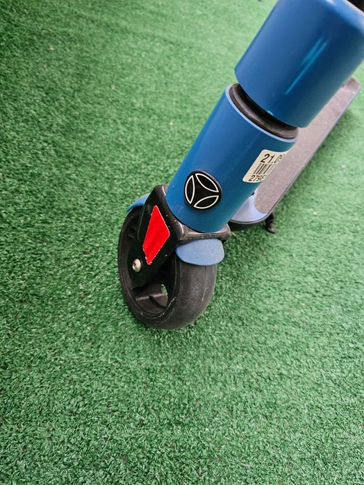 Trotineta electrică copii MOMO DESIGN