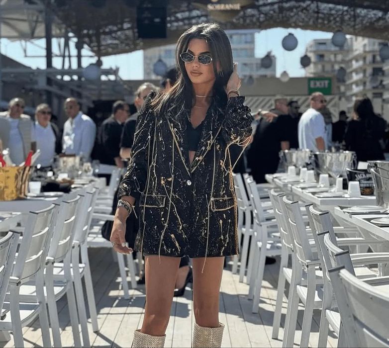Rochie tip sacou negru auriu cu lanțuri, nouă, mărimea S