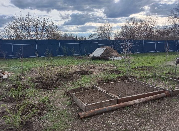 Продам дом в п. Бурлин