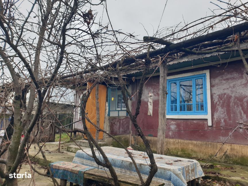Vulturi ( Vanatori )- IASI – Casă + teren 907 mp- 8.5 km pana in Copou
