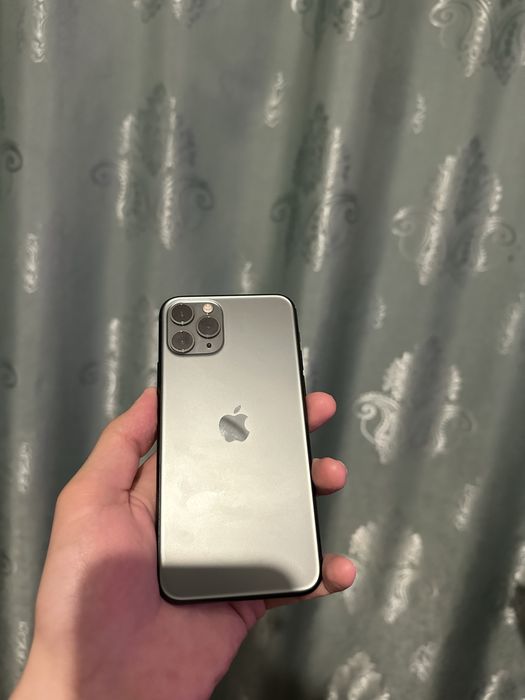 Продам или обменяю iphone 11 pro 256gb