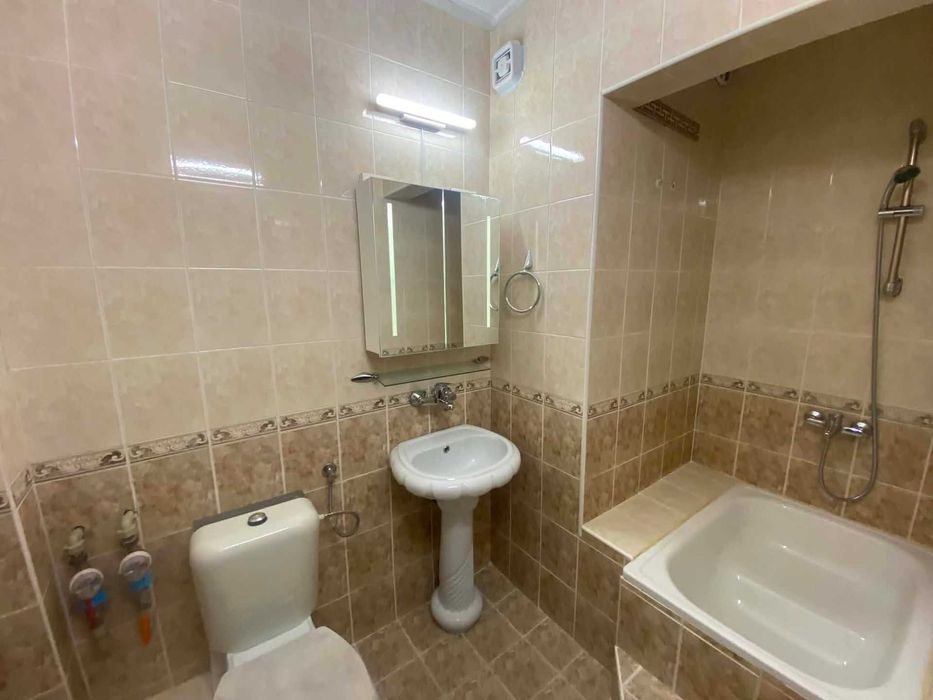 Дава се под наем Едностаен апартамент в София, Изток - 45 кв.м за 580 € - Снимка #6