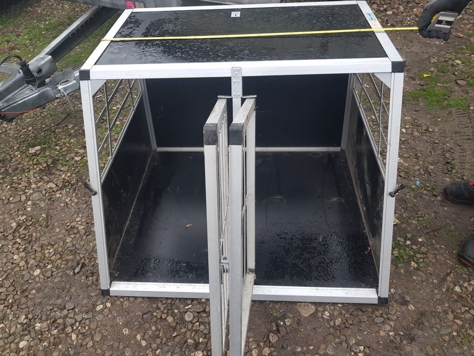 Vand cusca caine cu 2 usi