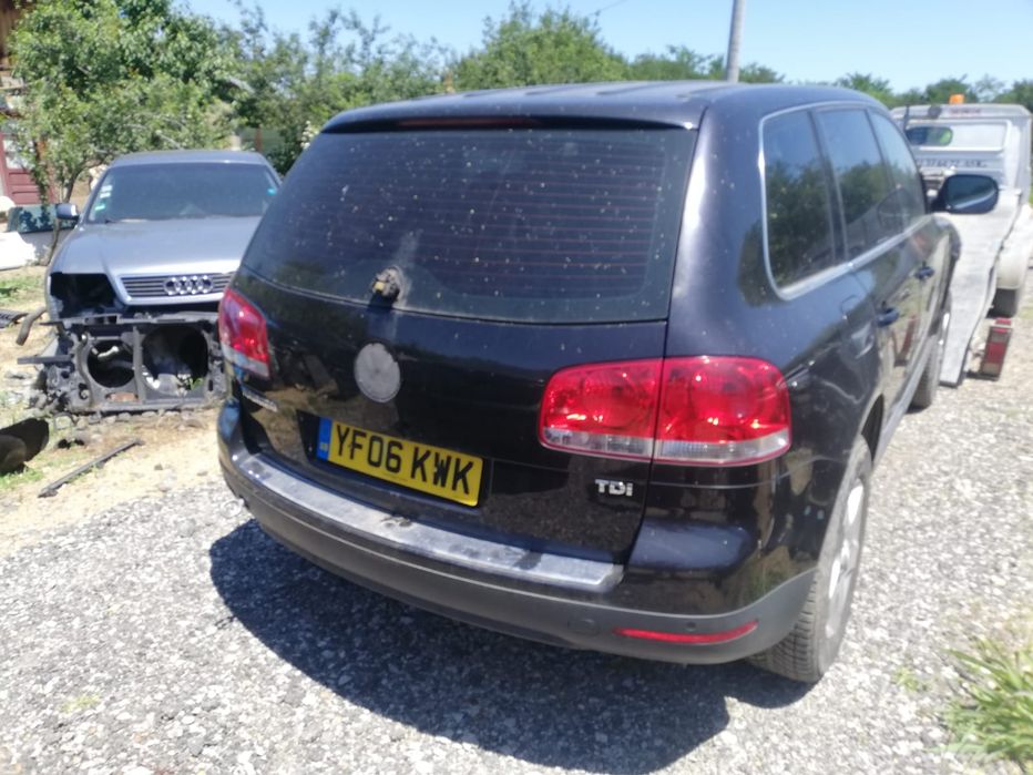 Dezmembrez vw touareg