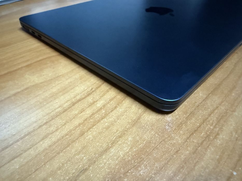 Macbook air 13 m4 256 gb