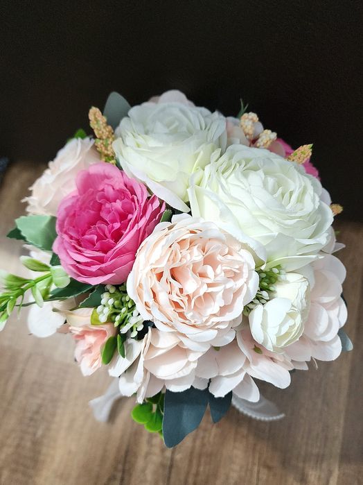 Buchete de mireasă nașă