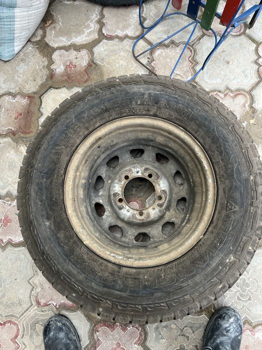 Запаска диск шина на уаз