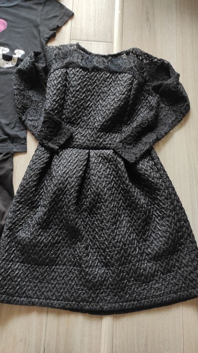 Сетове от цветни рокли