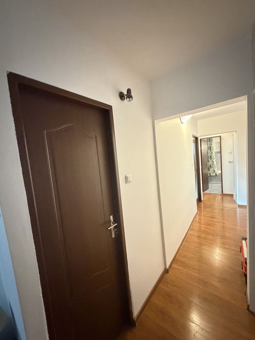 inchiriem apartament 3 camere et2  Ireg