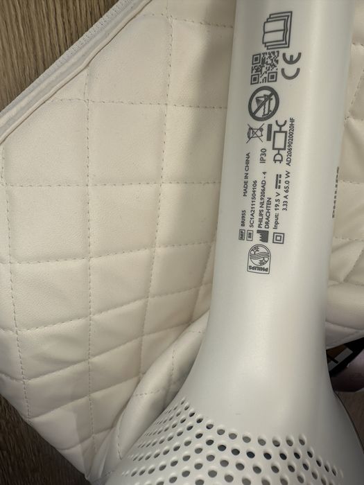 Фотоепилатор Philips Lumea с технология SenselQ