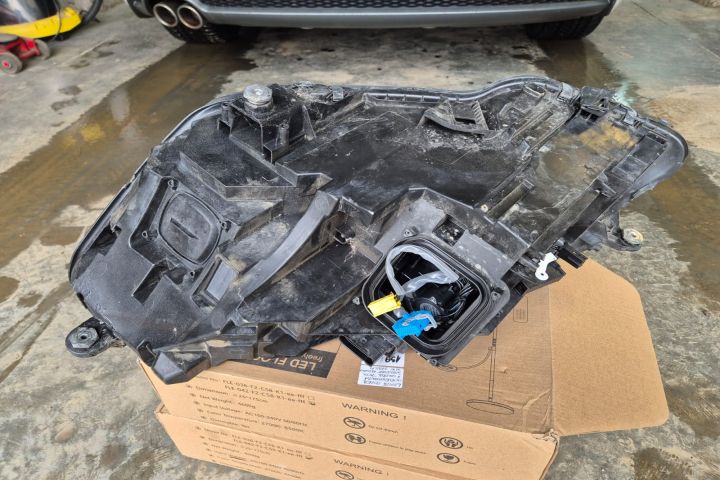 Far dreapta  europa 1305236945 Mercedes-Benz S-Class W222