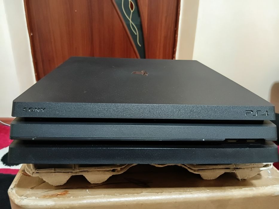 Play Station 4pro 1tb
