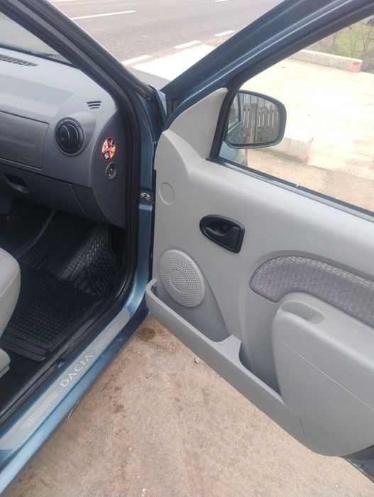 Logan 1.4 mcv 2650€