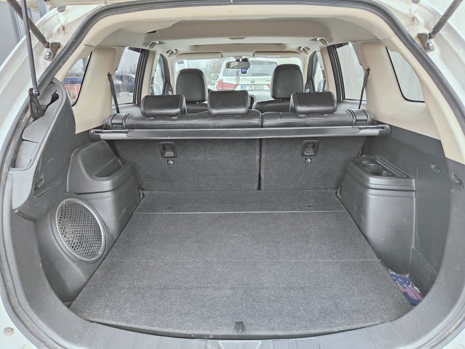 Mitsubishi Outlander PHEV Instyle Navi 4x4 echipare de top