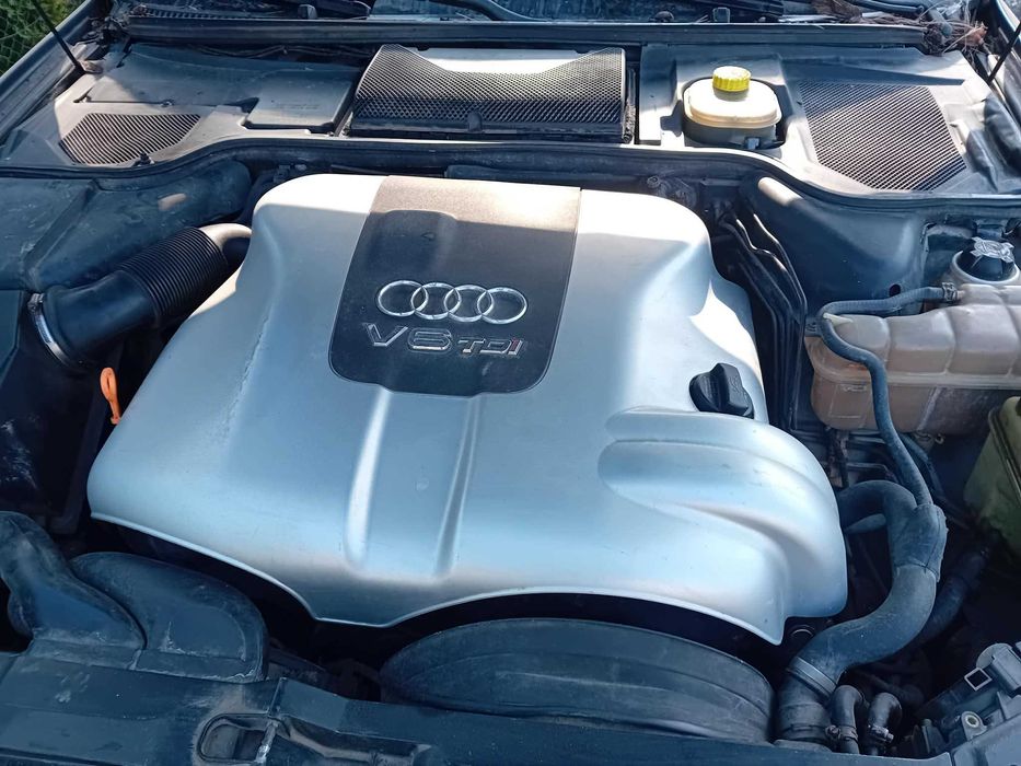Audi A8 2.5 TDI Quattro