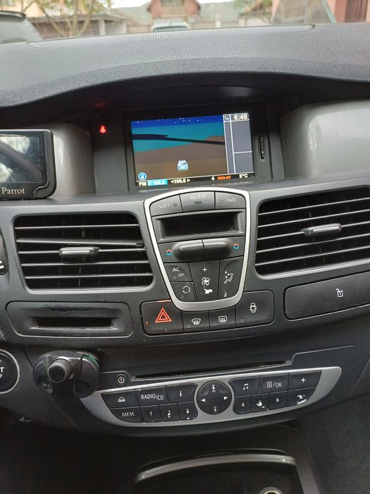 Renault Laguna an 2011 2.0dci 150CP