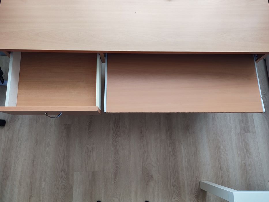 Бюро с размери 120/60/71