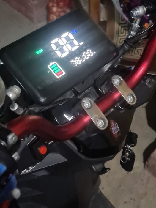 Skuter sotiladi qolgani telda