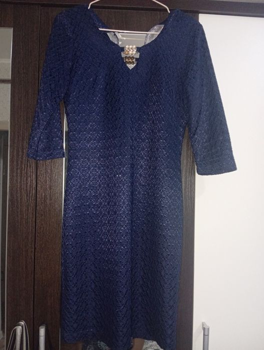 Продам разные красивые платья