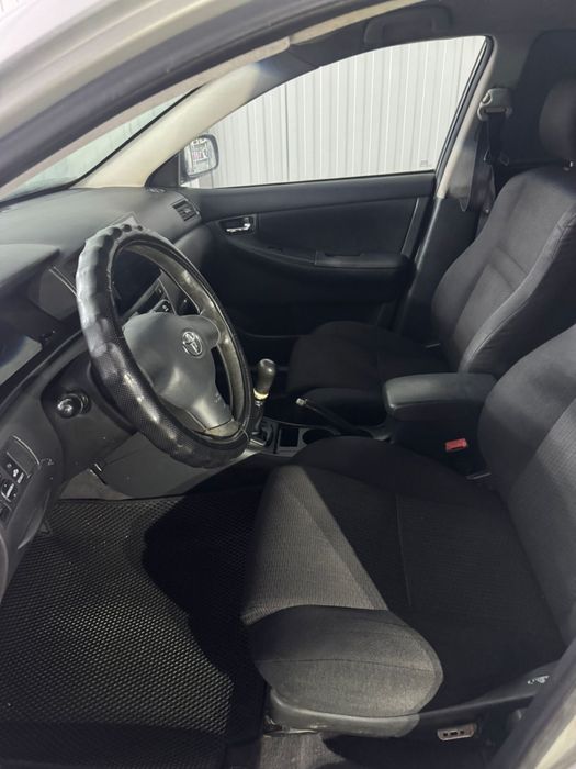 Toyota Corolla 2005 гв