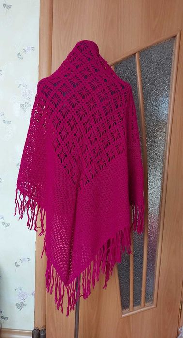 Продам шали ажурные ручной работы