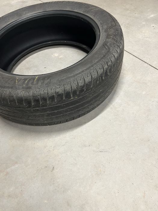 Bridgestone Alenza 235/55/19