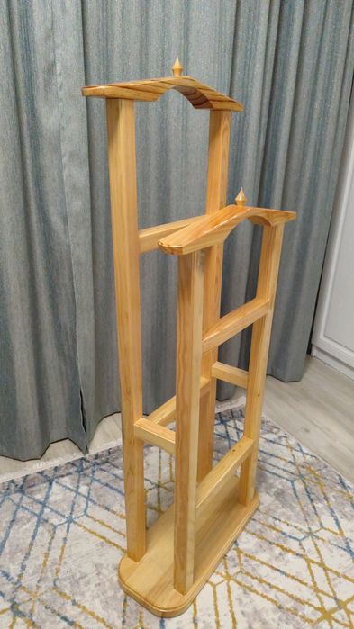 Продаю напольную вешалку