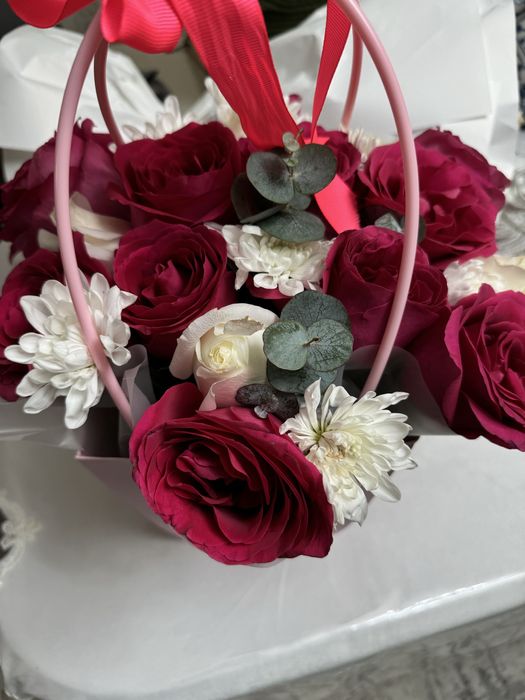 Свежие цветы хорошии состояние сегодняя поступление