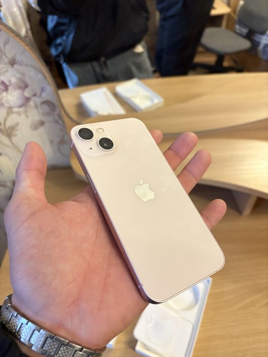 Продается Айфон.