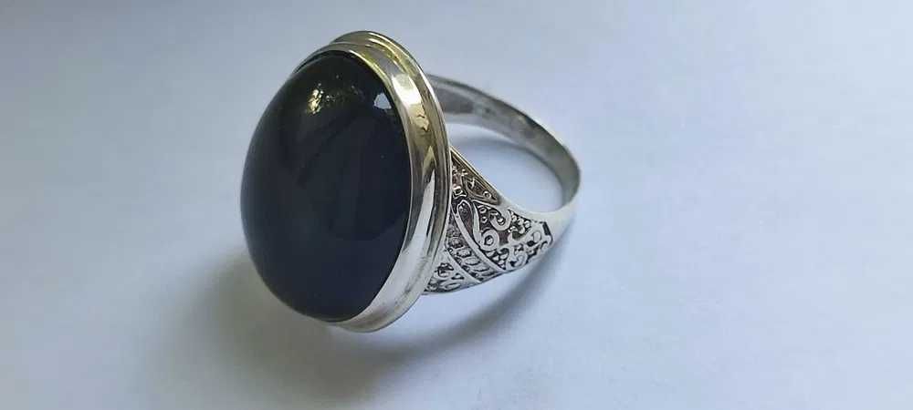 Серебряное кольцо с большим камнем ОБСИДИАН, разм.20,5