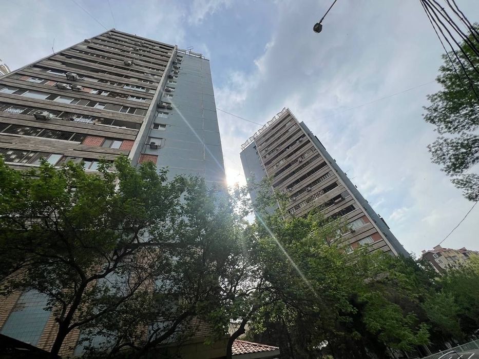 Дархан нежилое офисное помещение 124m2 сторона Акай Сити срочно!