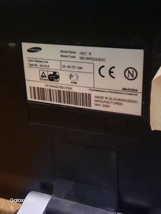 Монитор Samsung SyncMaster 152T
